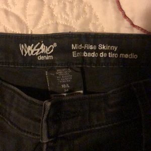 Mossimo 18L Black skinny jeans